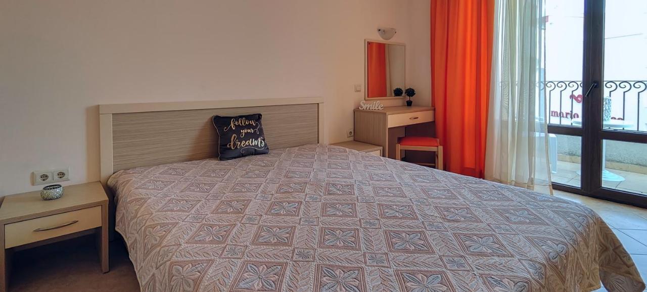 ساني بيتش Royal Sun Apartments المظهر الخارجي الصورة