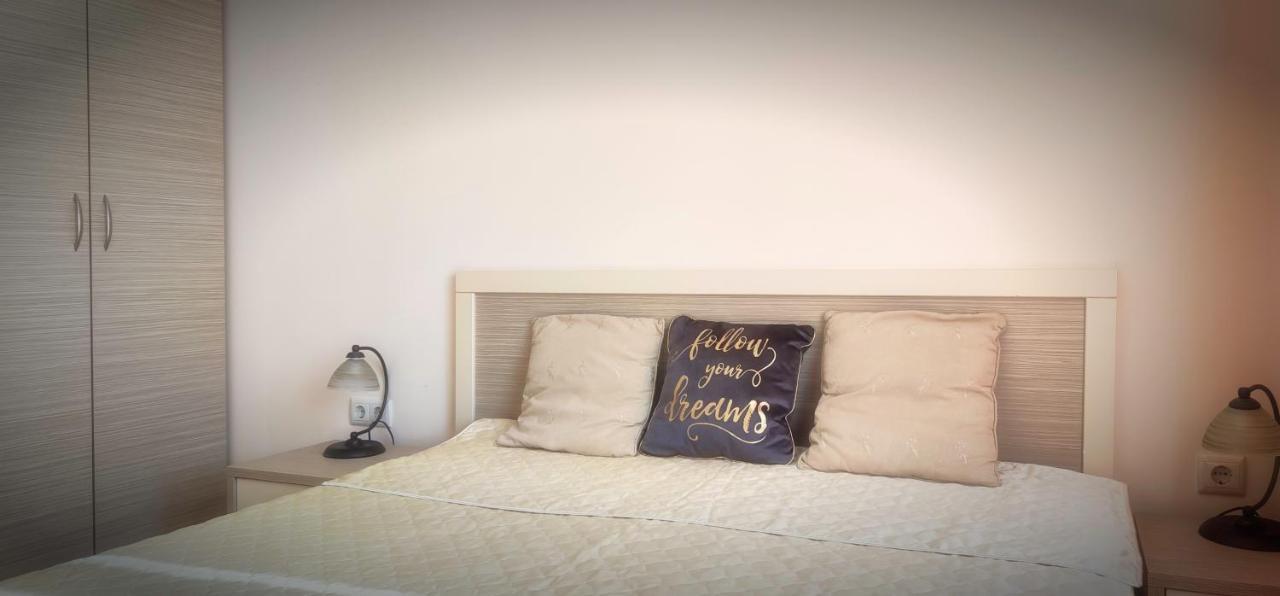 ساني بيتش Royal Sun Apartments المظهر الخارجي الصورة