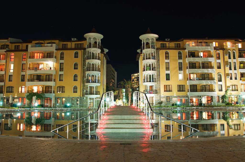 ساني بيتش Royal Sun Apartments المظهر الخارجي الصورة